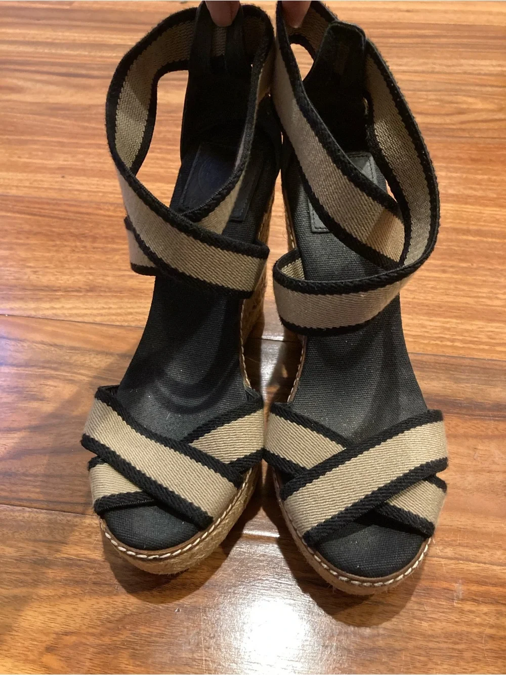 TORY BURCH  Black & Cream Contrast Elastic Espadrille Wedges Women's 7B